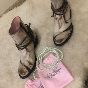 Miss Macie - bootie - new in box